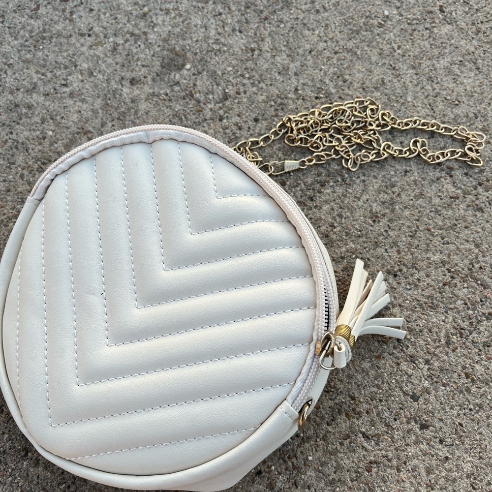 White round crossbody